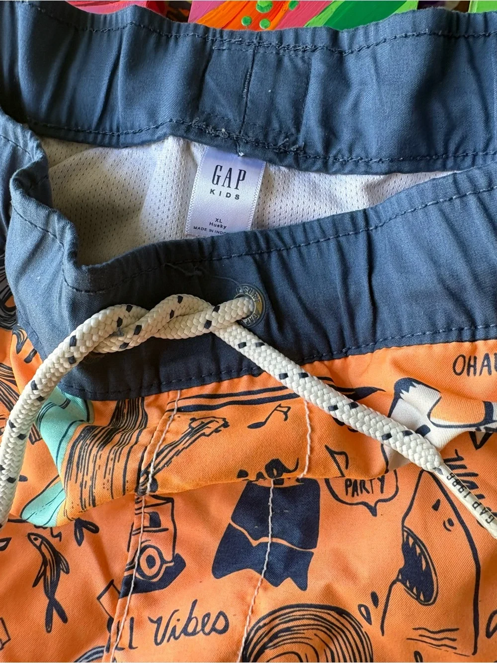 GAP vibrant orange